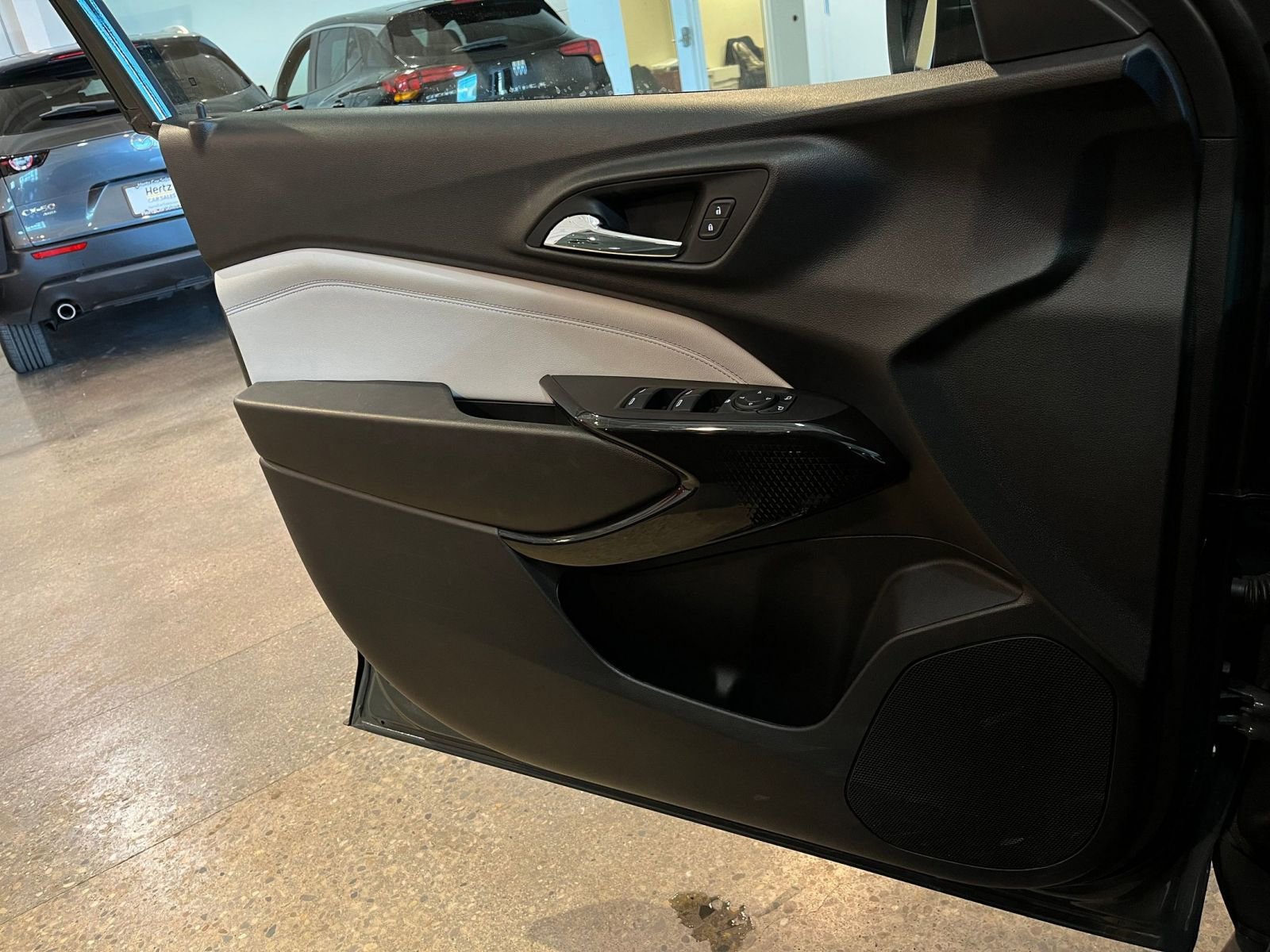 Thumbnail: 2025 Chevrolet Trax - 18