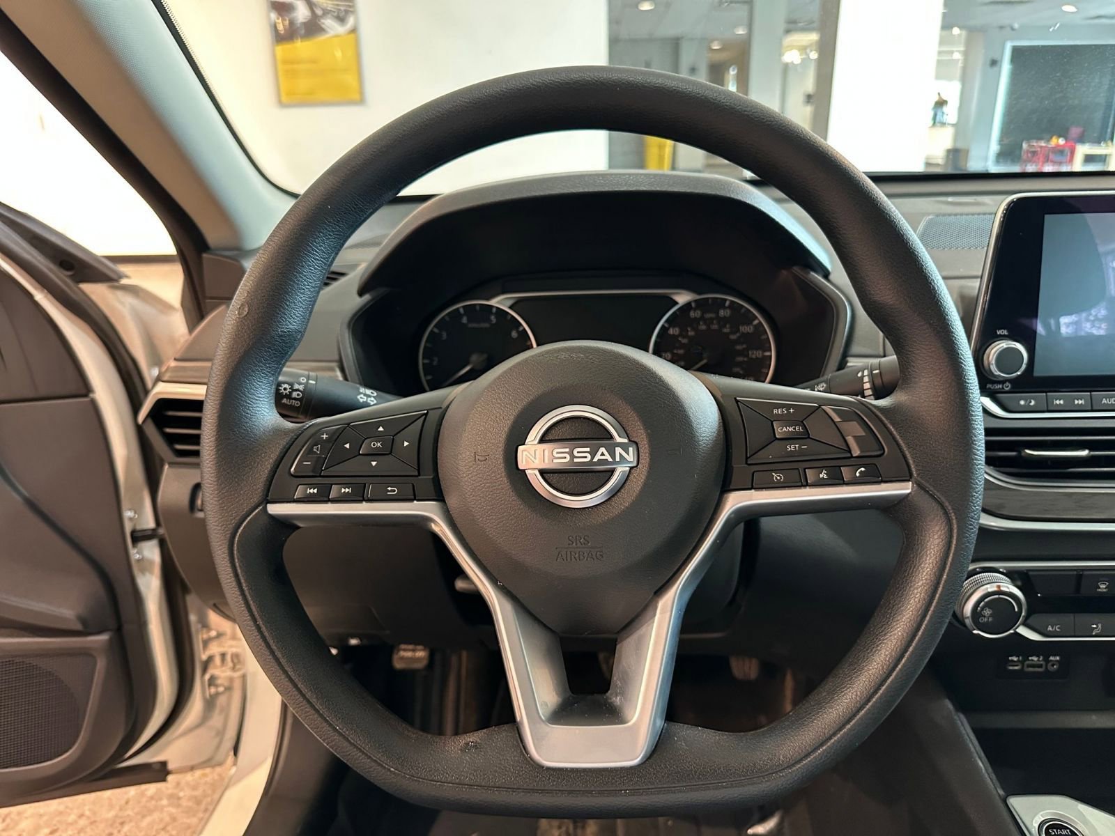 Thumbnail: 2025 Nissan Altima - 27