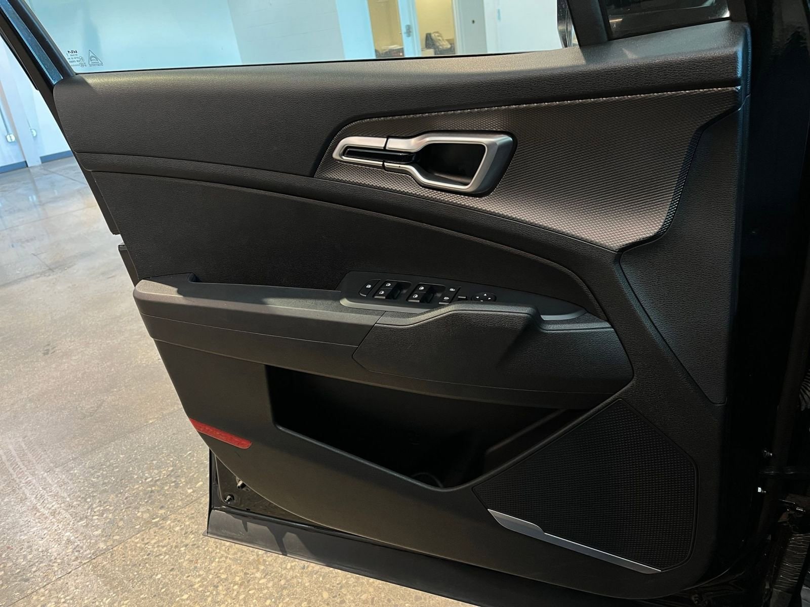 Thumbnail: 2025 Kia Sportage - 18