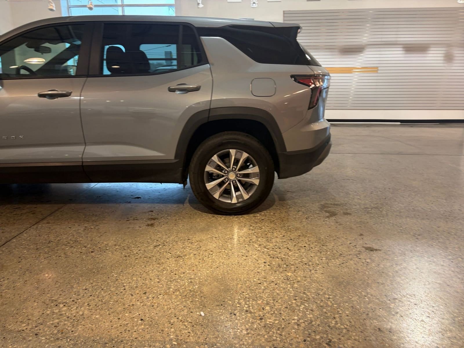 Thumbnail: 2025 Chevrolet Equinox - 10