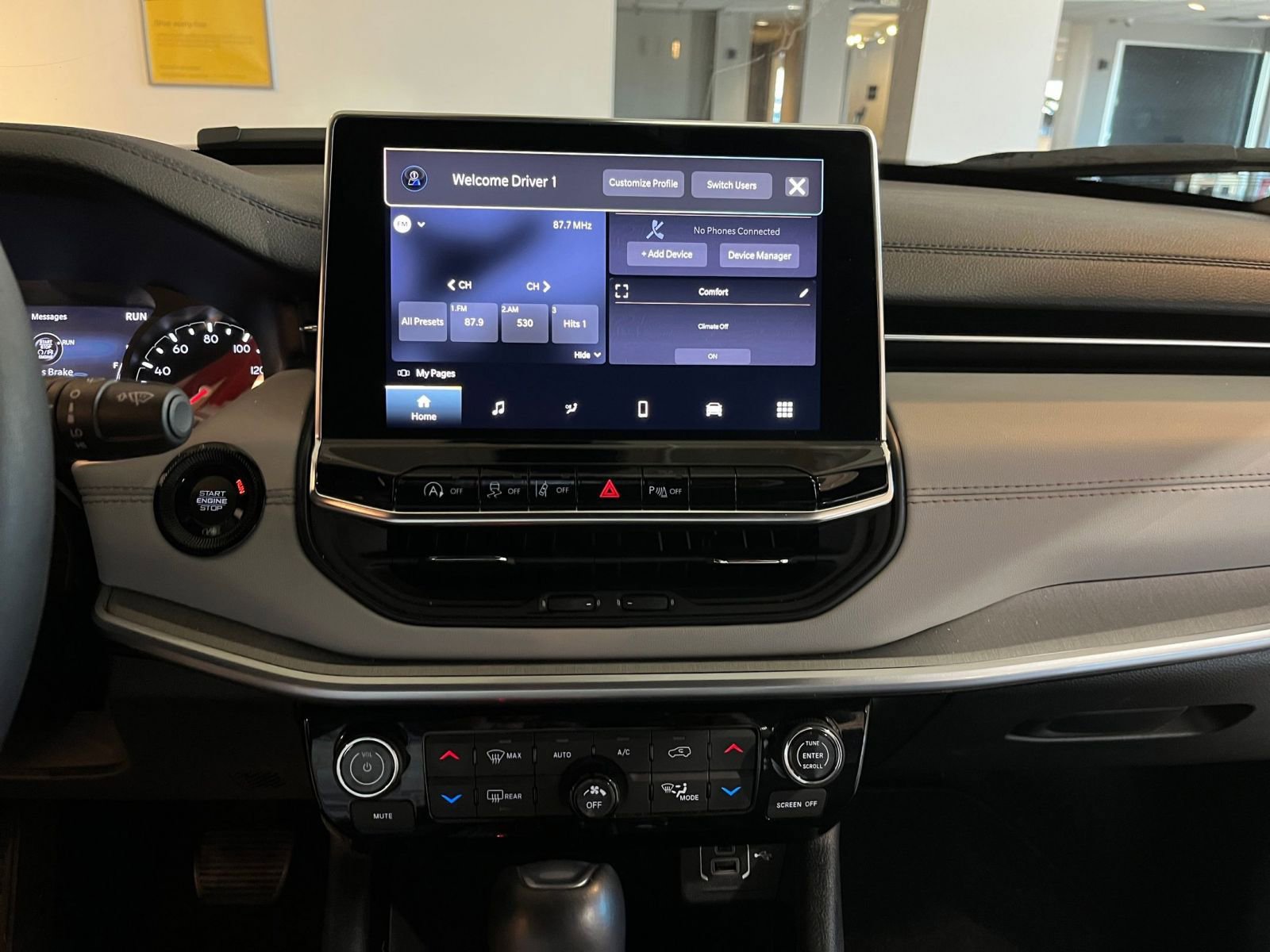 Thumbnail: 2025 Jeep Compass - 17