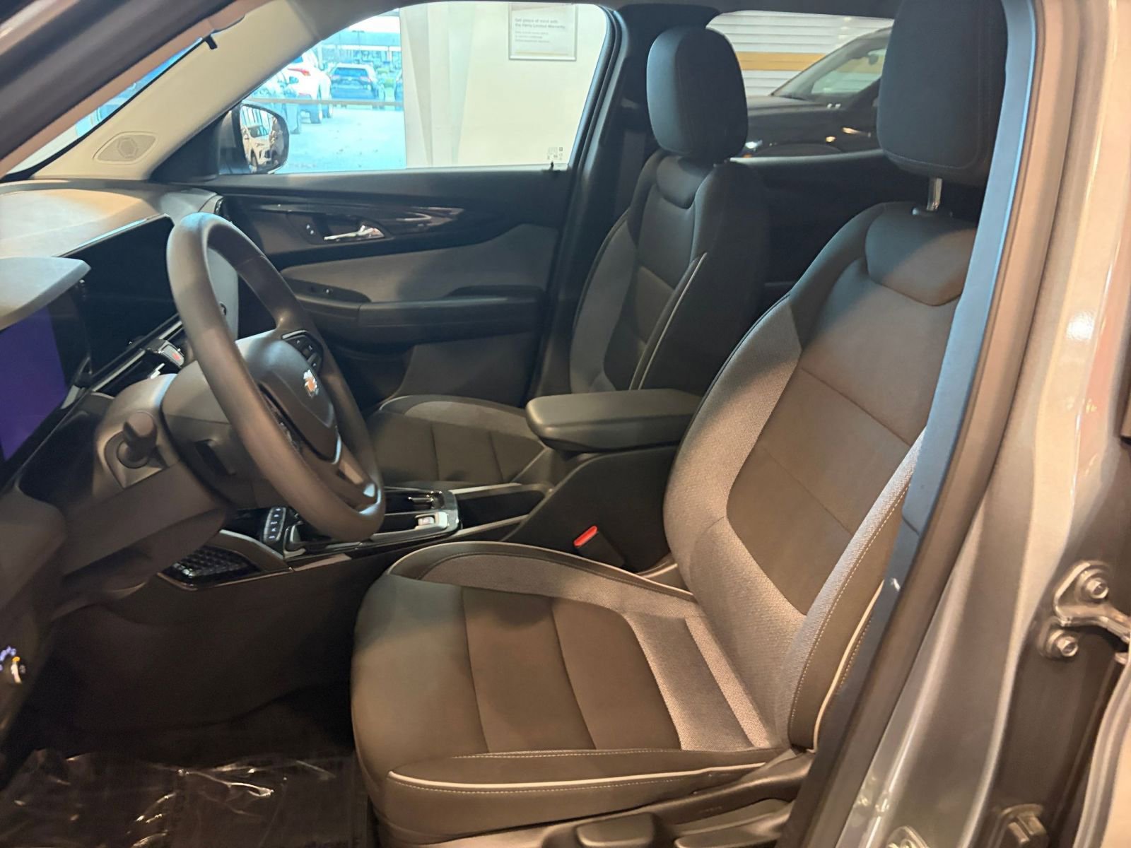 Thumbnail: 2025 Chevrolet TrailBlazer - 24