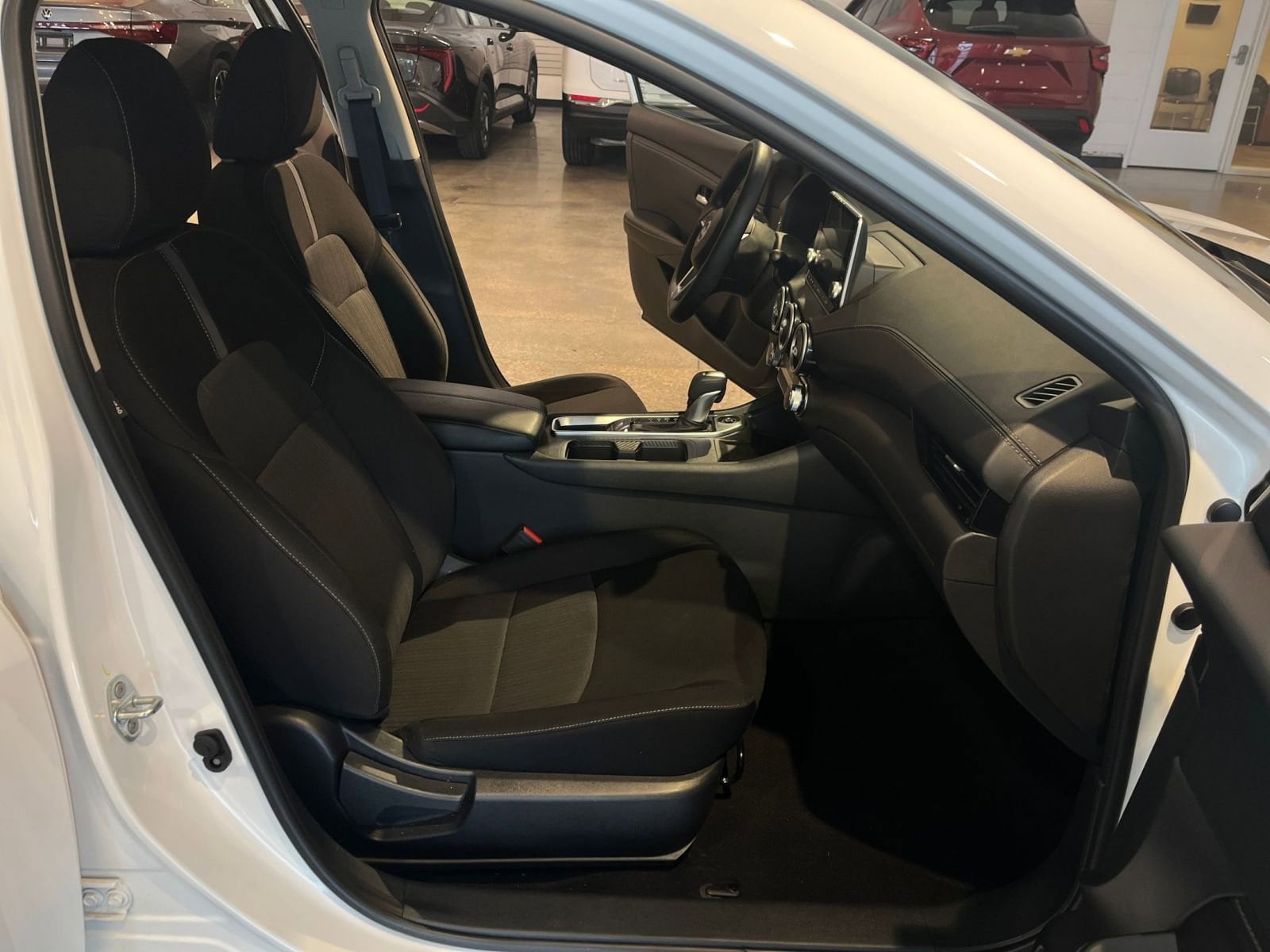 Thumbnail: 2025 Nissan Sentra - 35