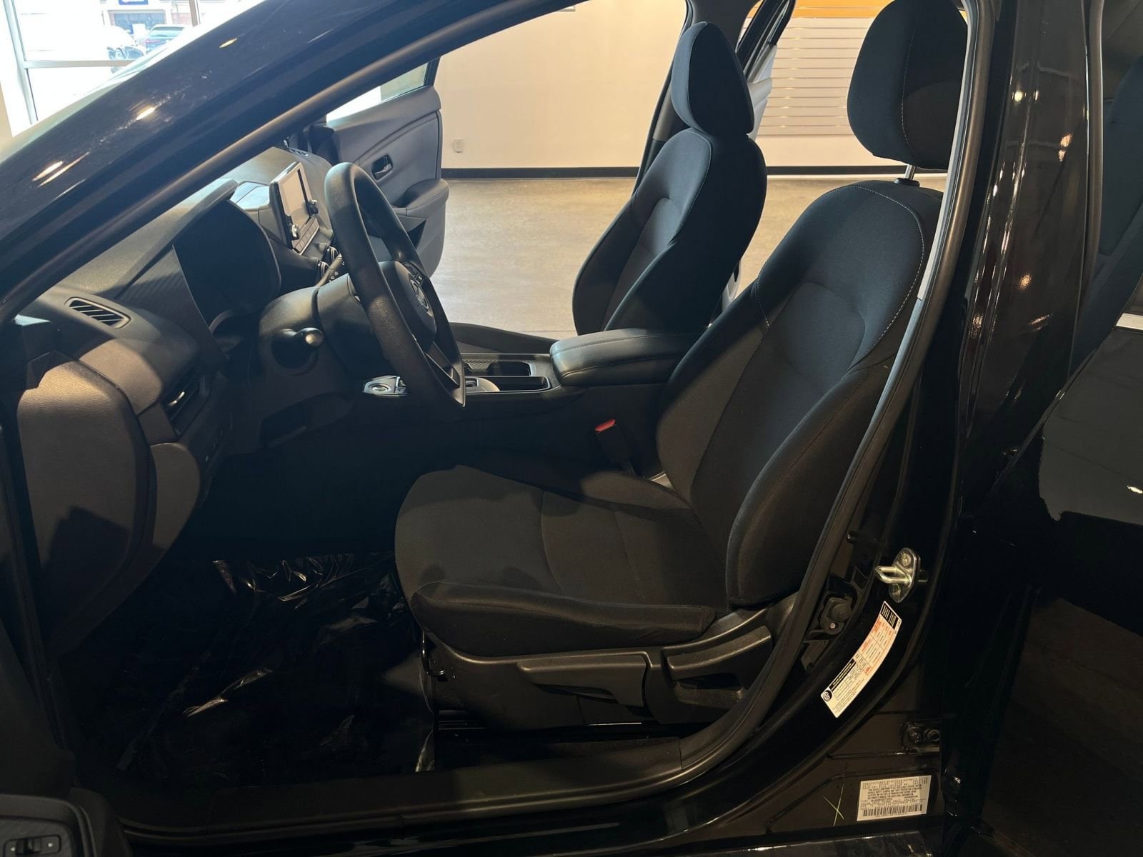 Thumbnail: 2025 Nissan Sentra - 25