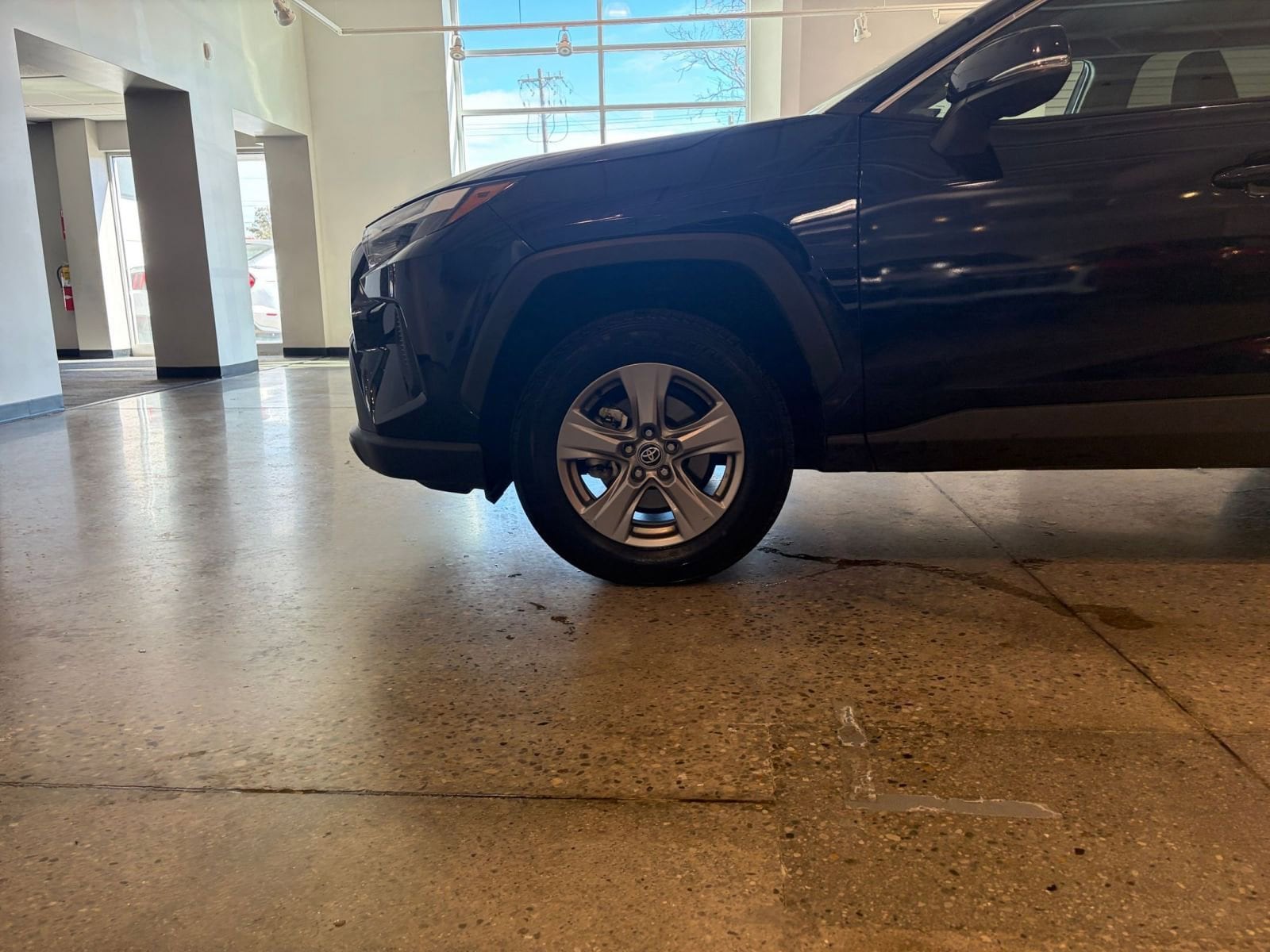 Thumbnail: 2025 Toyota RAV4 - 10