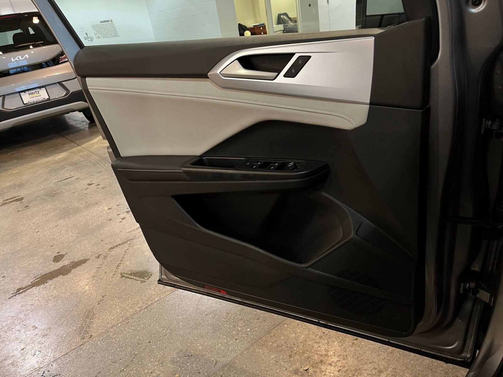 Thumbnail: 2025 Volkswagen Taos - 18