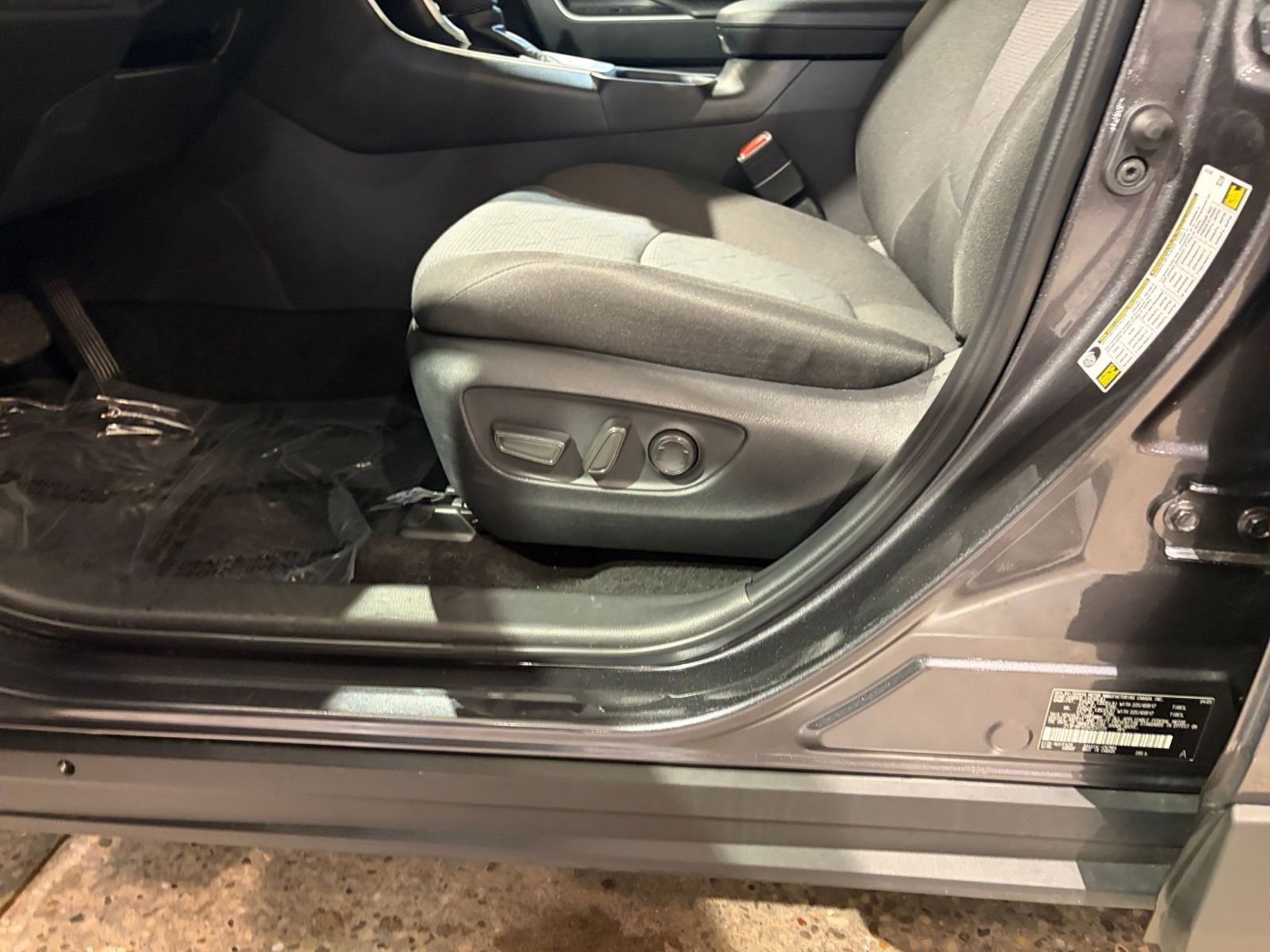 Thumbnail: 2025 Toyota RAV4 - 24