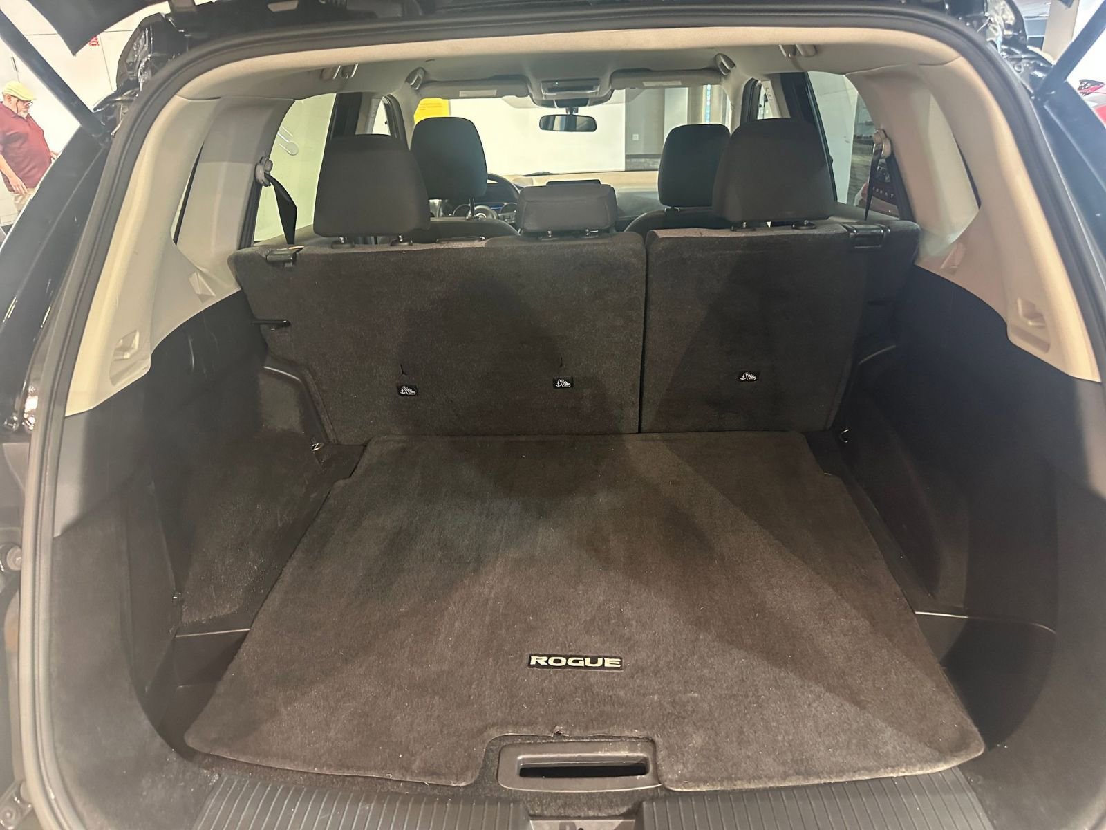 Thumbnail: 2023 Nissan Rogue - 31