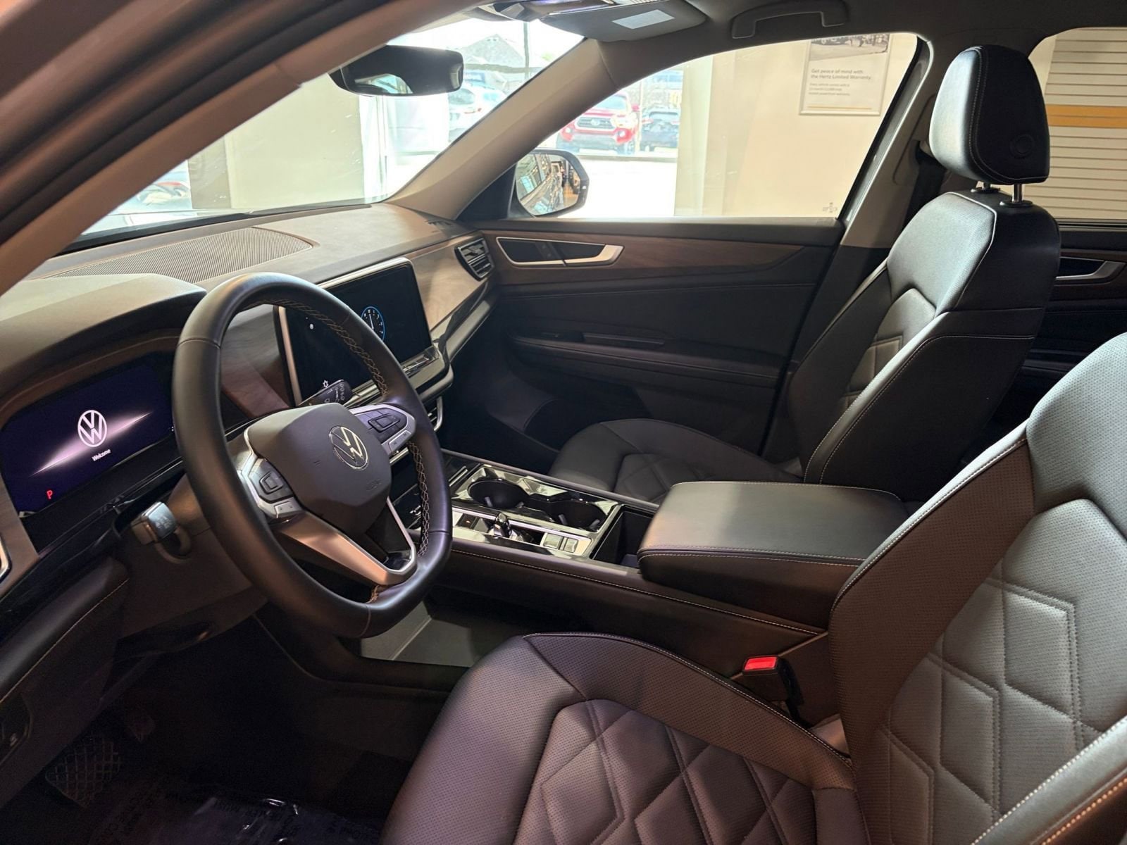 Thumbnail: 2025 Volkswagen Atlas - 27