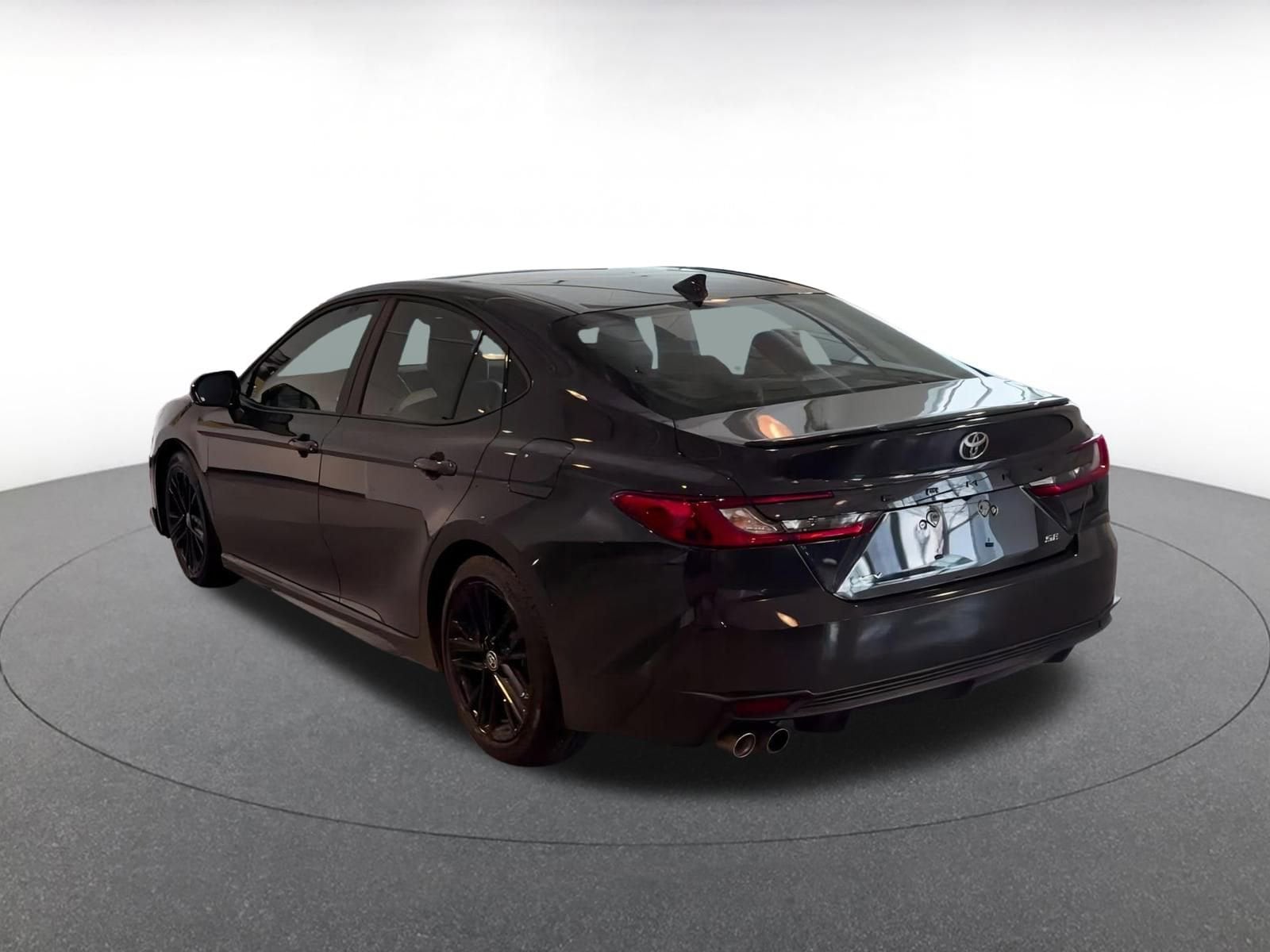 Thumbnail: 2025 Toyota Camry - 11