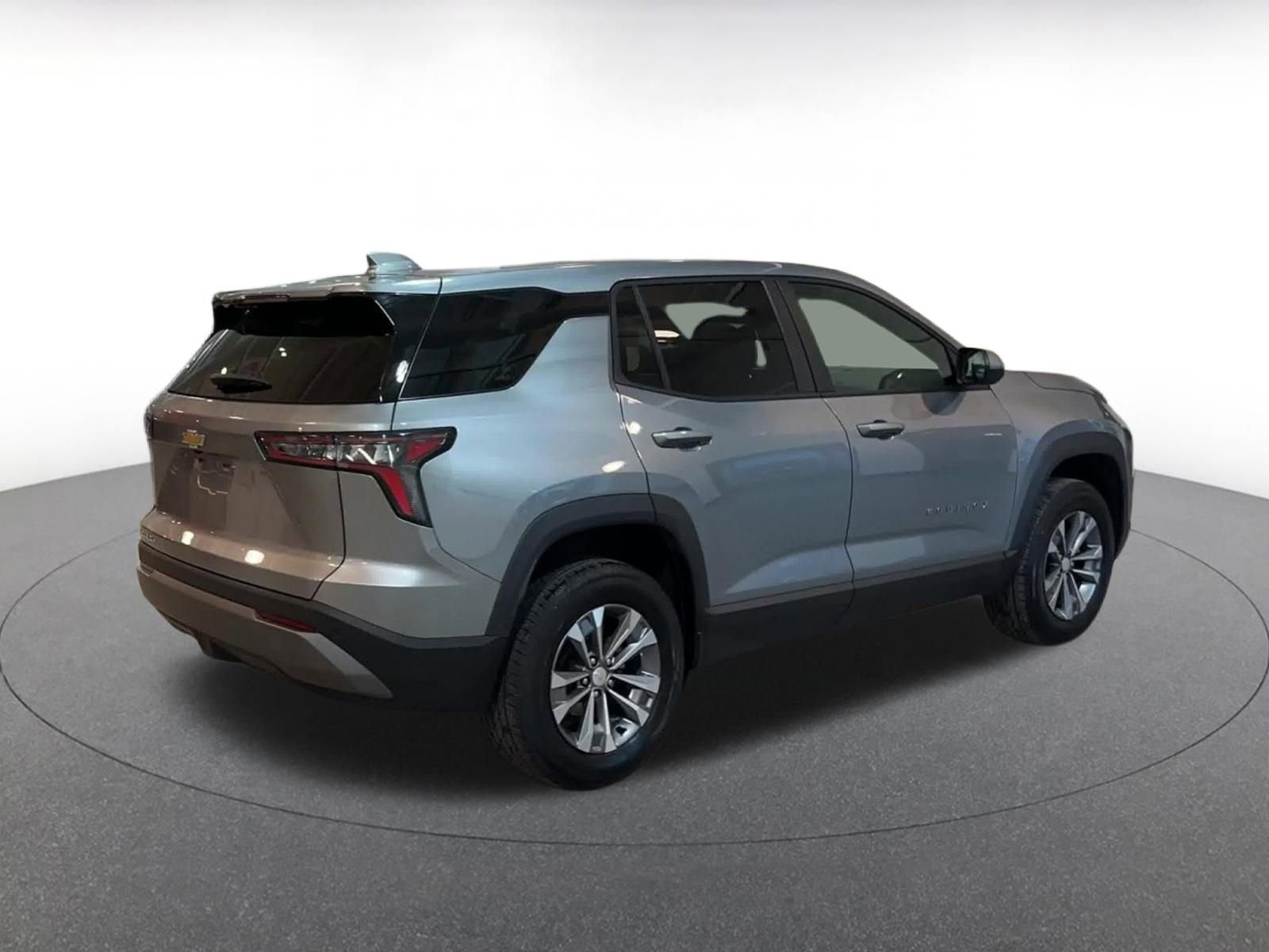 Thumbnail: 2025 Chevrolet Equinox - 14