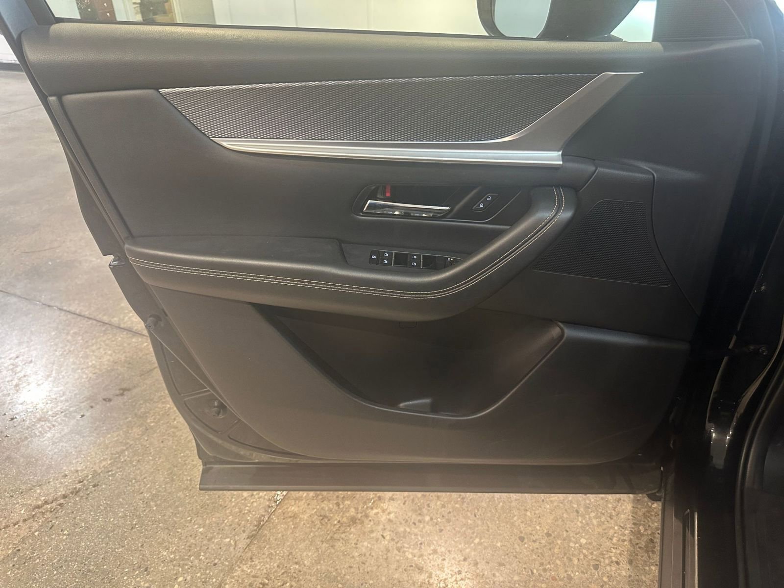 Thumbnail: 2025 Mazda CX-70 - 20