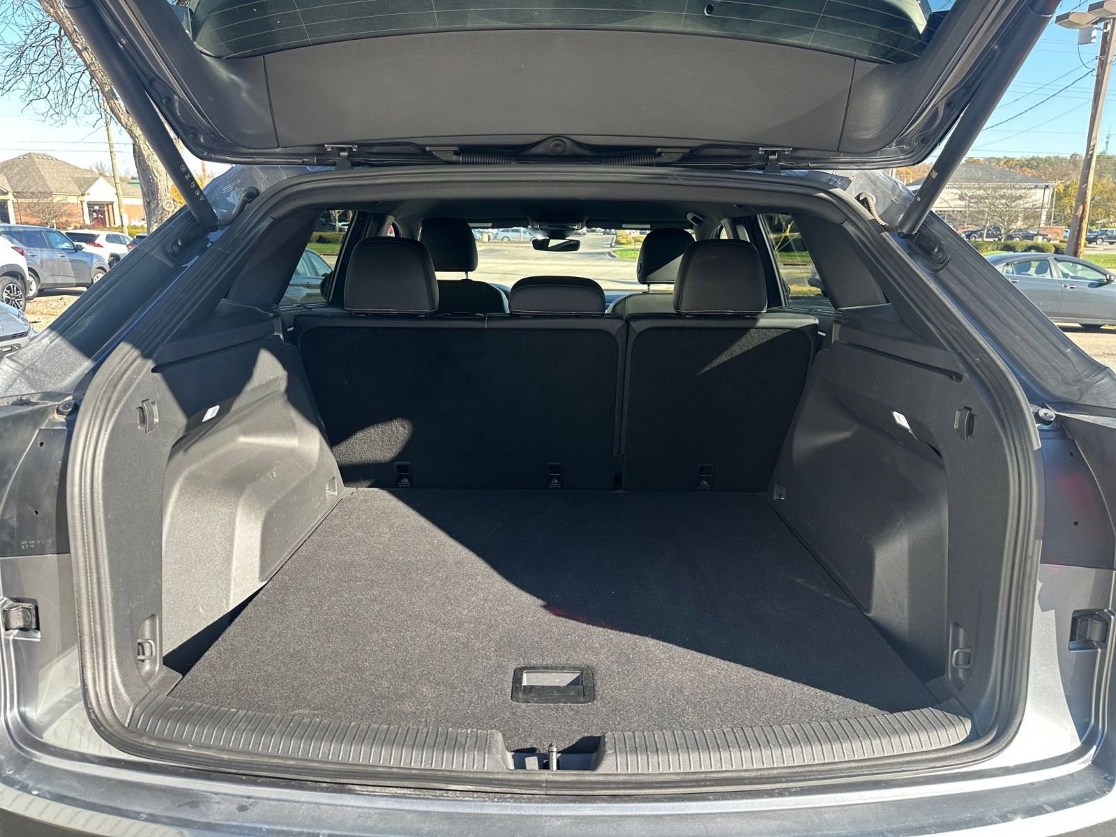 Thumbnail: 2025 Volkswagen Atlas - 31