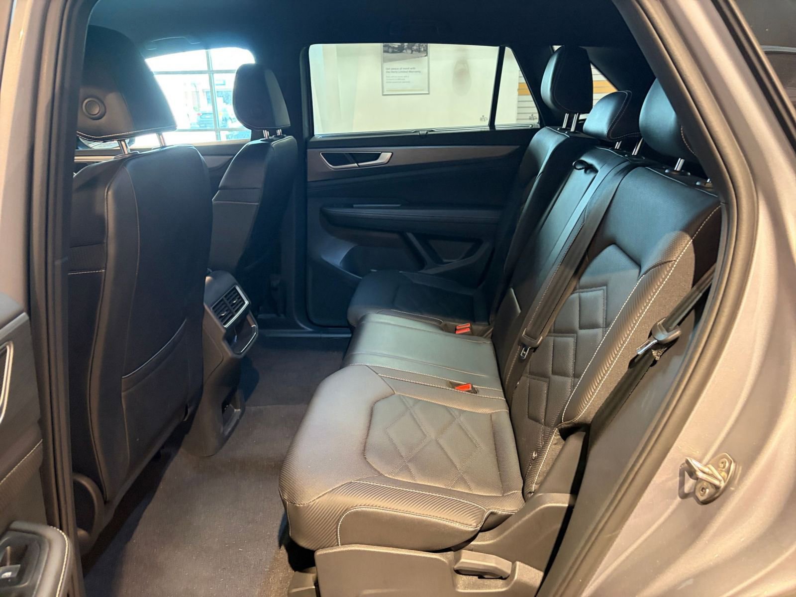 Thumbnail: 2025 Volkswagen Atlas - 27