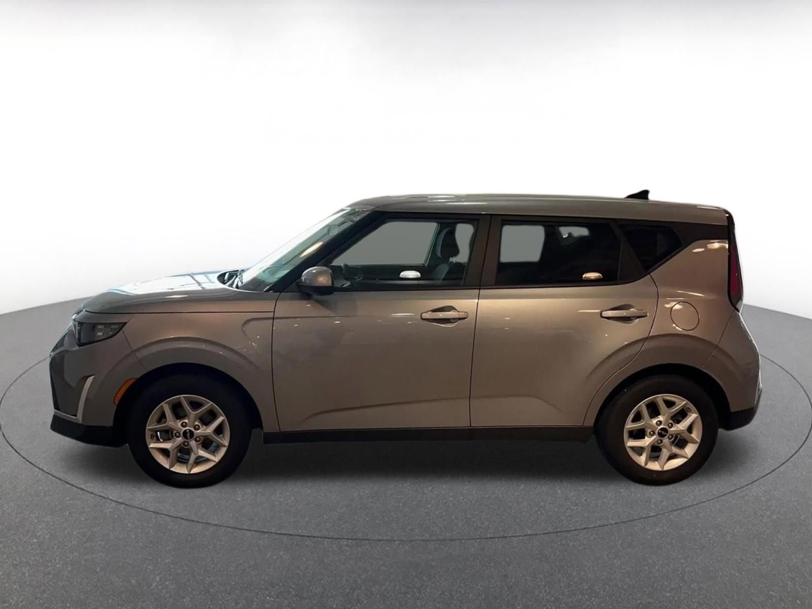 Thumbnail: 2025 Kia Soul - 9