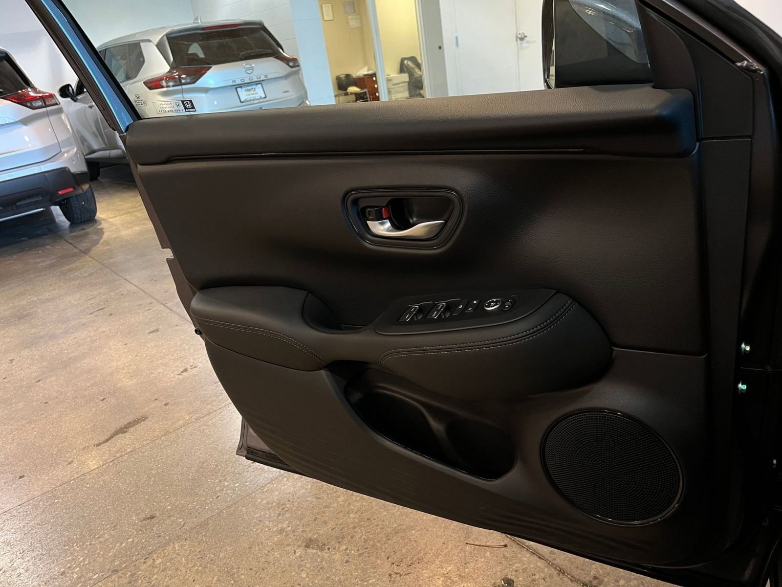 Thumbnail: 2025 Honda HR-V - 18