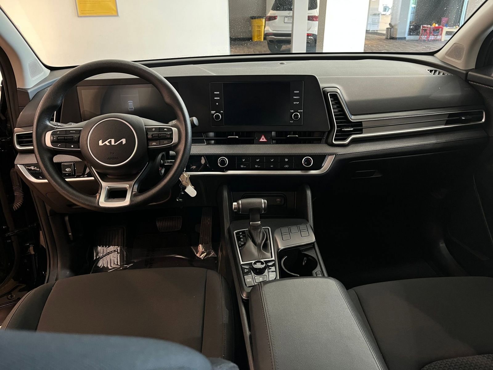 Thumbnail: 2025 Kia Sportage - 33