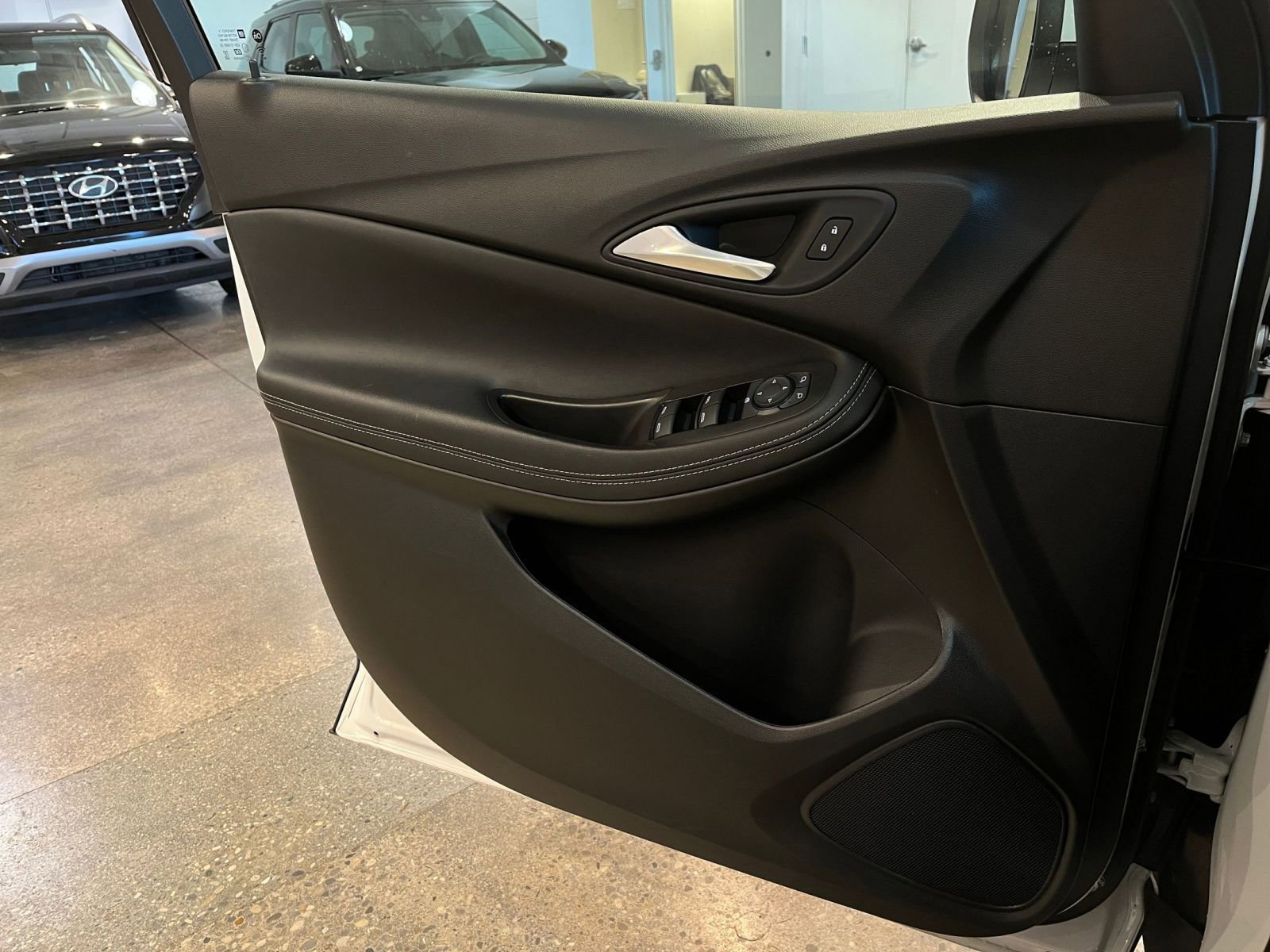 Thumbnail: 2025 Buick Encore GX - 20