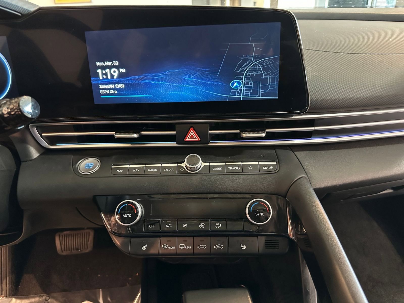 Thumbnail: 2025 Hyundai Elantra - 17