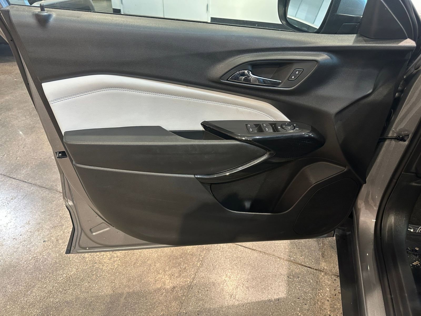 Thumbnail: 2025 Chevrolet Trax - 20