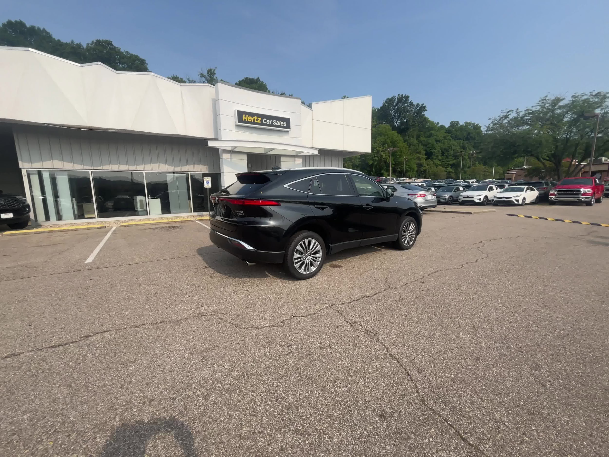 2022 Toyota Venza Limited 15