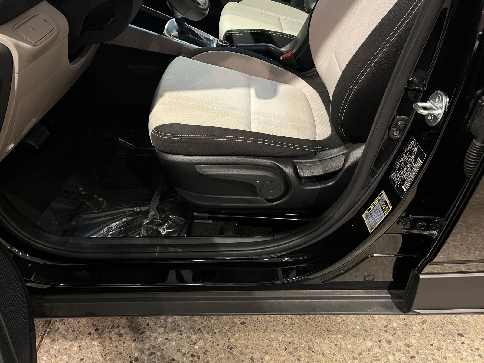 Thumbnail: 2025 Hyundai Venue - 23