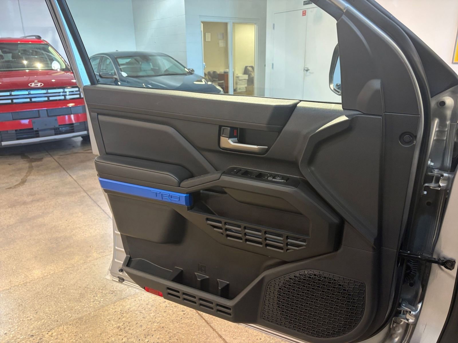 Thumbnail: 2025 Toyota Tacoma - 21