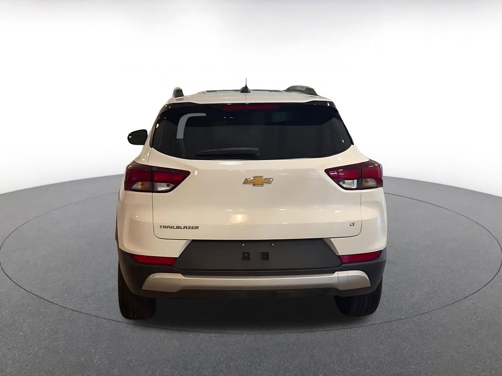 Thumbnail: 2025 Chevrolet TrailBlazer - 12