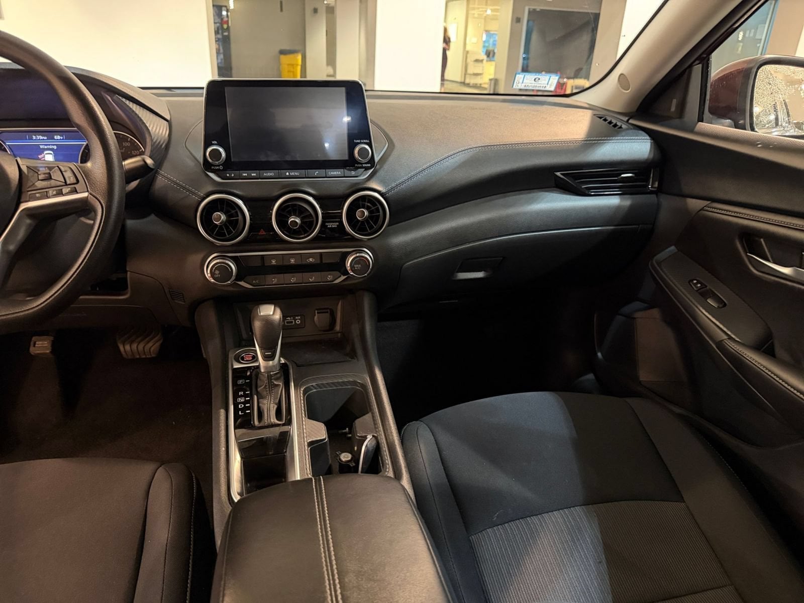 Thumbnail: 2025 Nissan Sentra - 34
