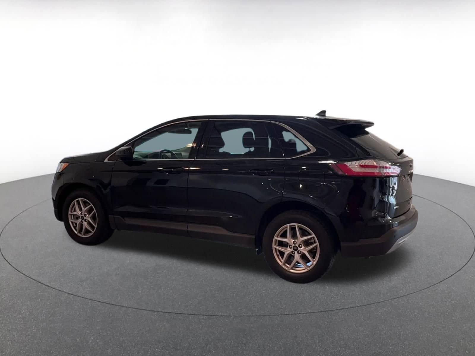 Thumbnail: 2024 Ford Edge - 10