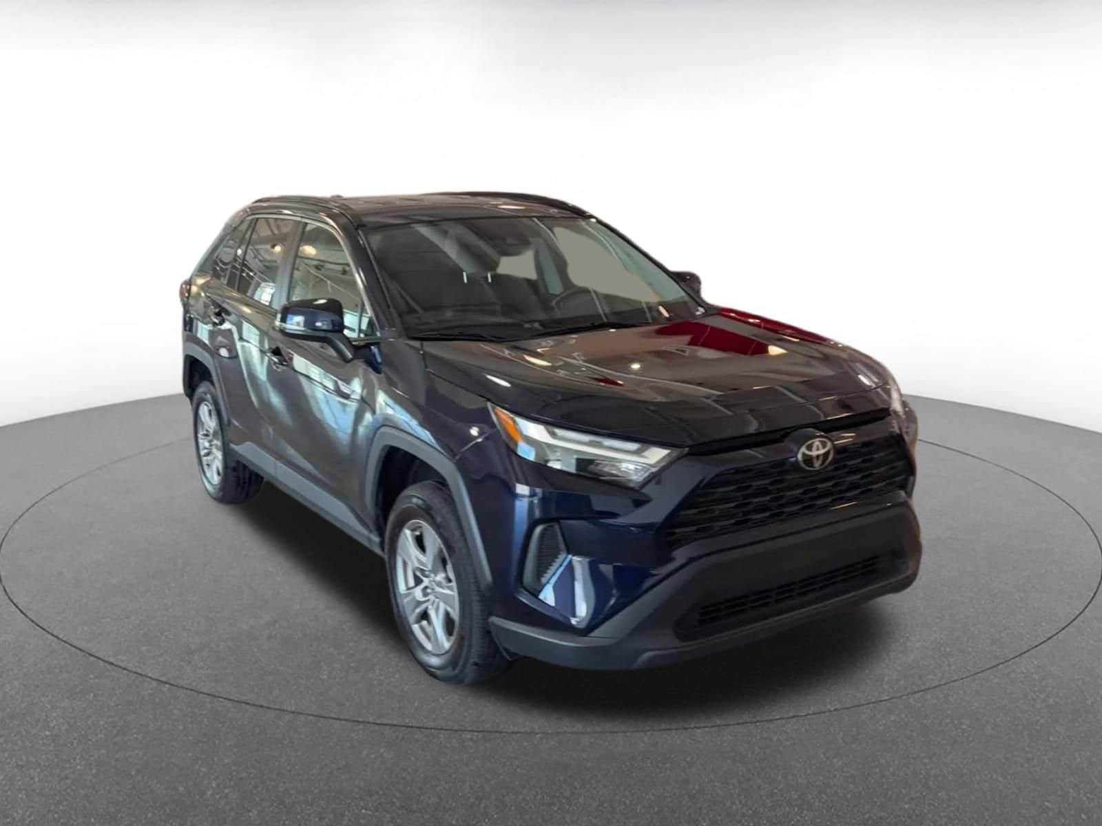Thumbnail: 2025 Toyota RAV4 - 3