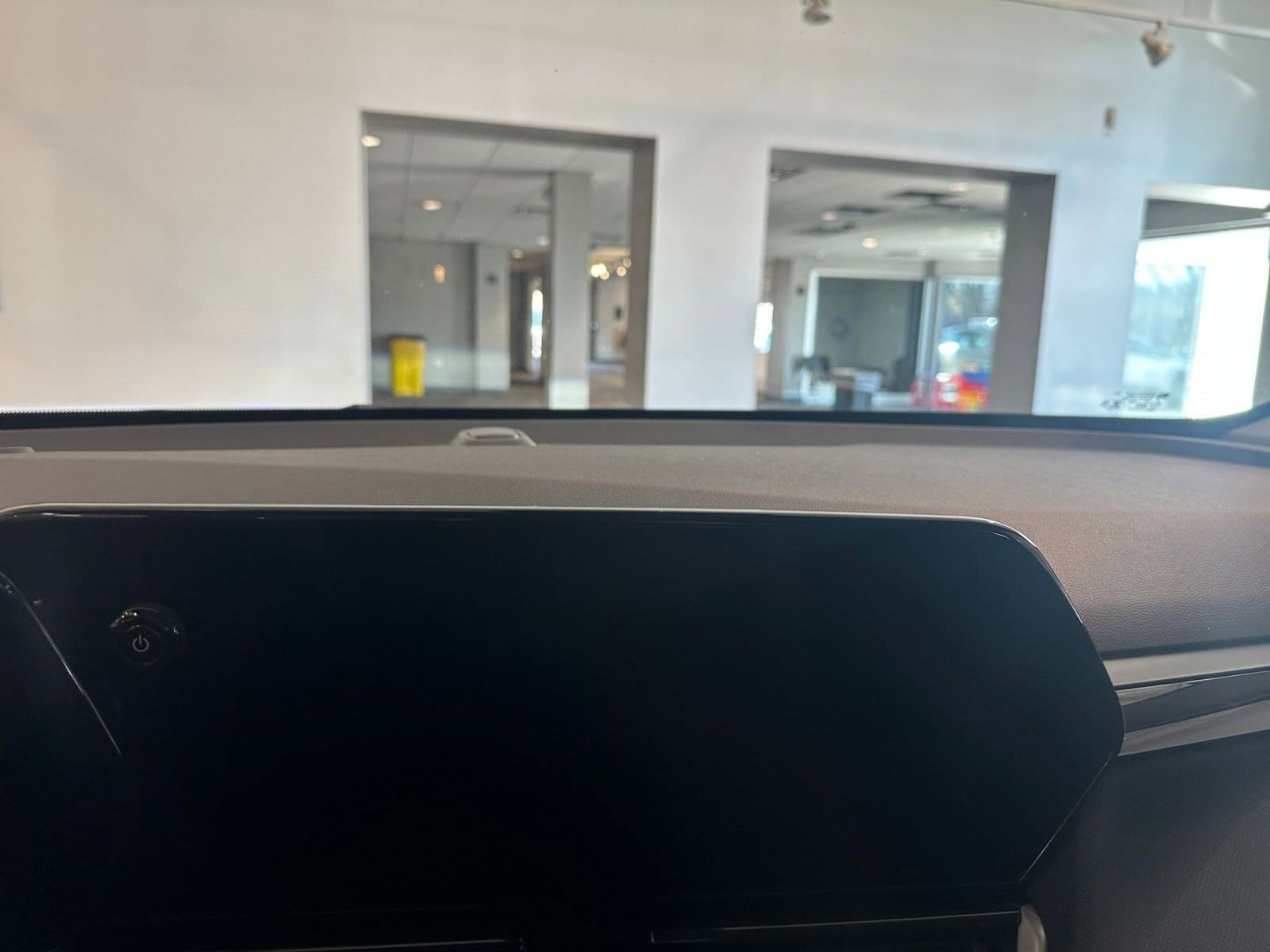 Thumbnail: 2025 Chevrolet TrailBlazer - 18