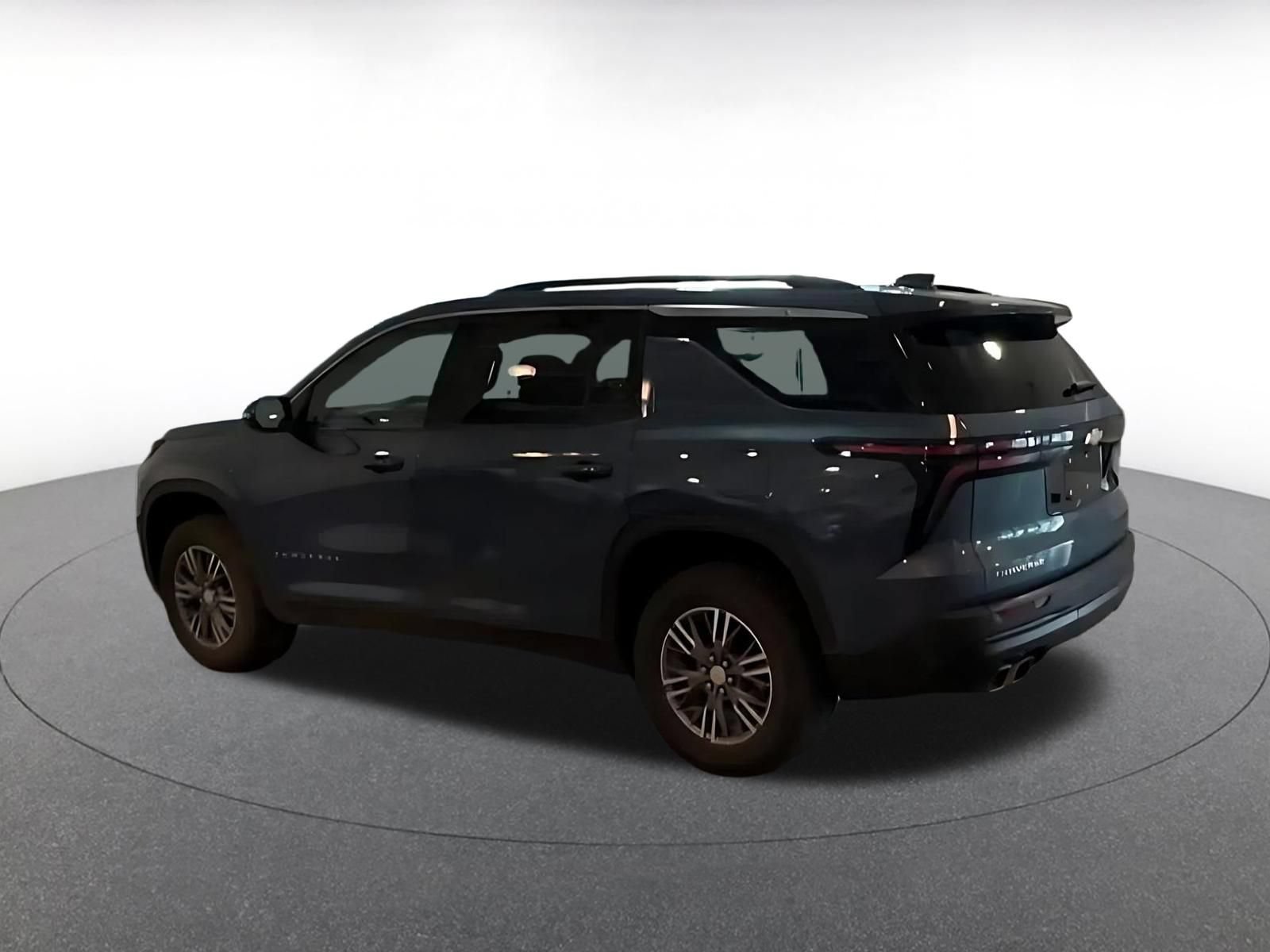 Thumbnail: 2025 Chevrolet Traverse - 13