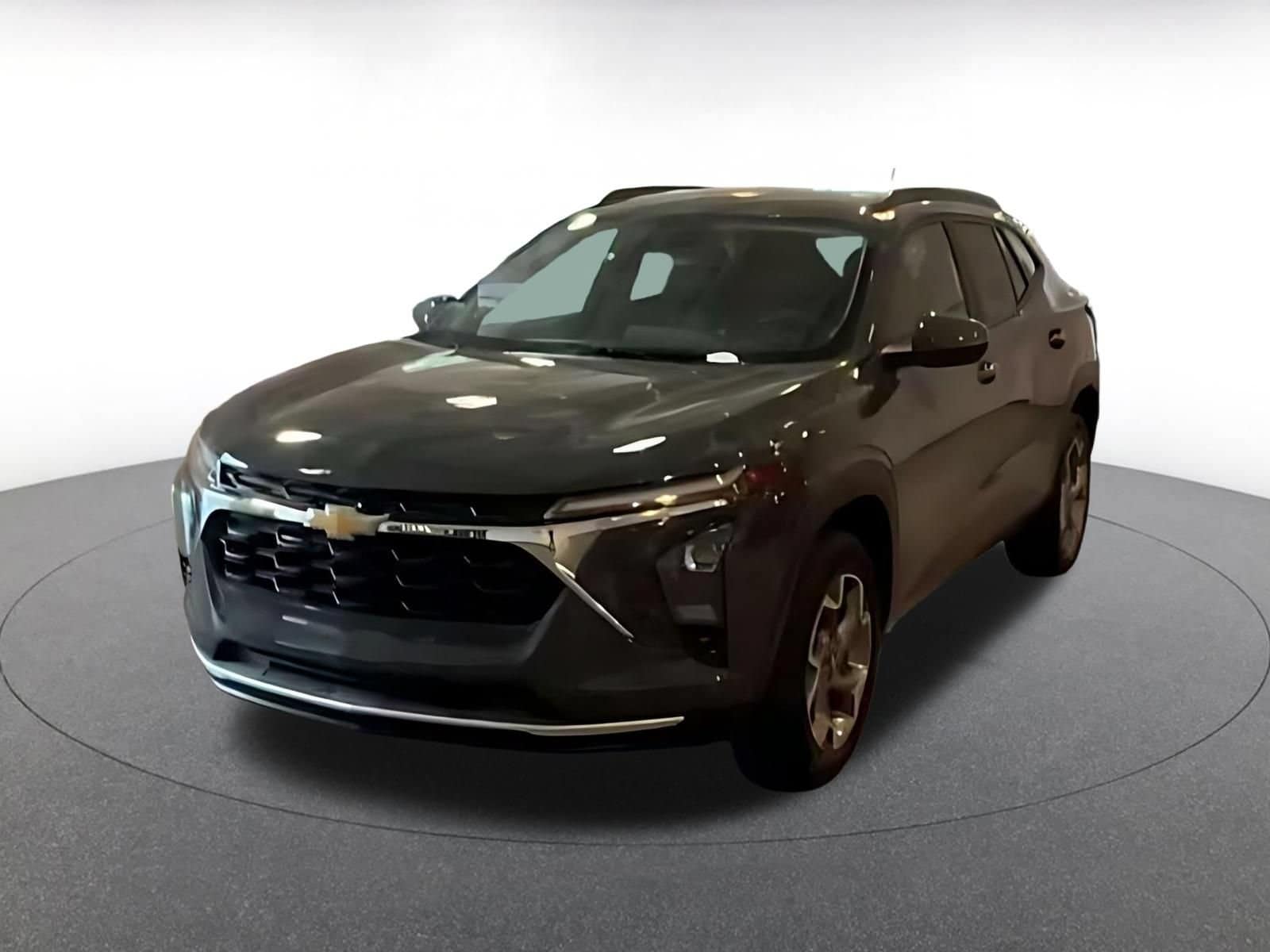 Thumbnail: 2025 Chevrolet Trax - 5