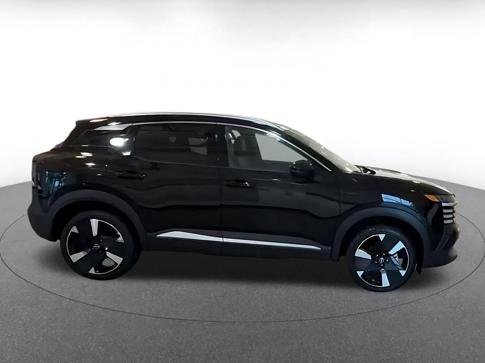 Thumbnail: 2026 Nissan Kicks - 15