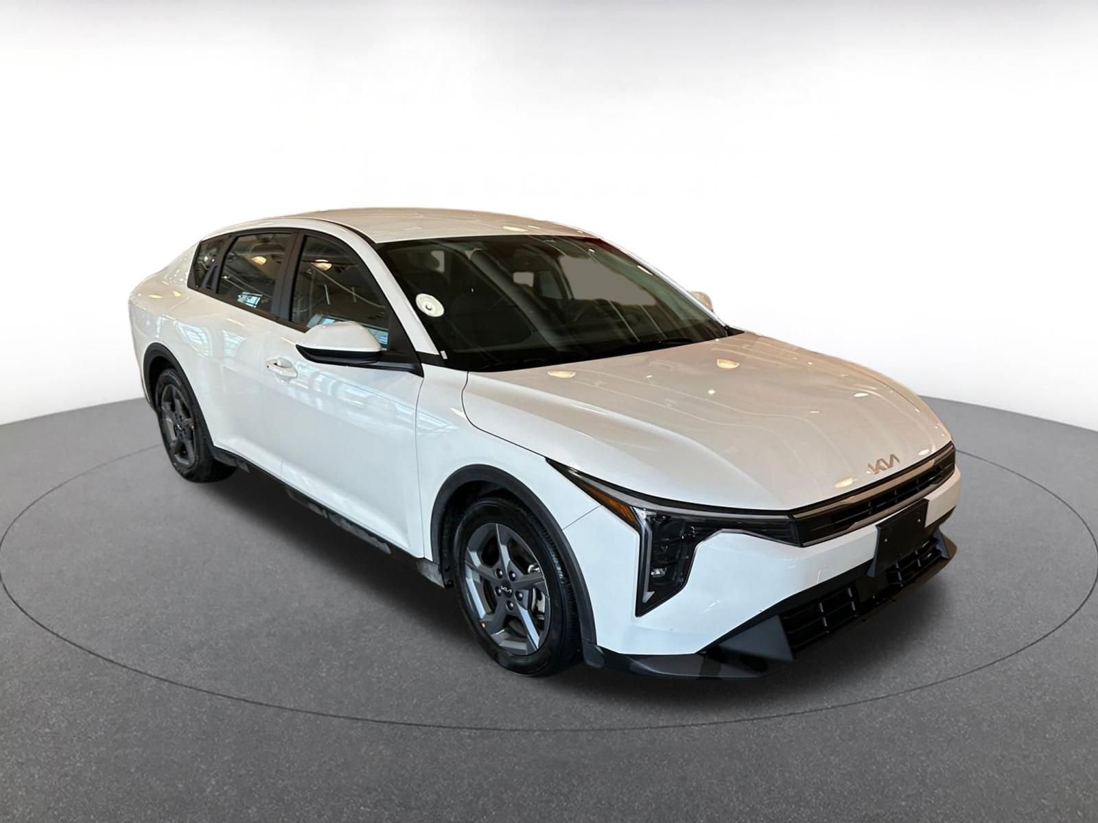 Thumbnail: 2025 Kia K4 - 1