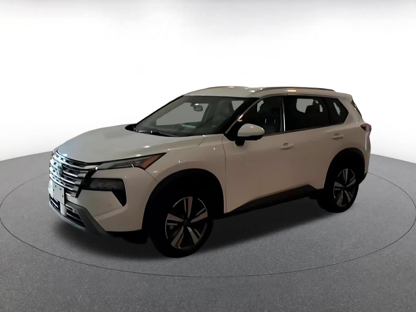 Thumbnail: 2026 Nissan Rogue - 4
