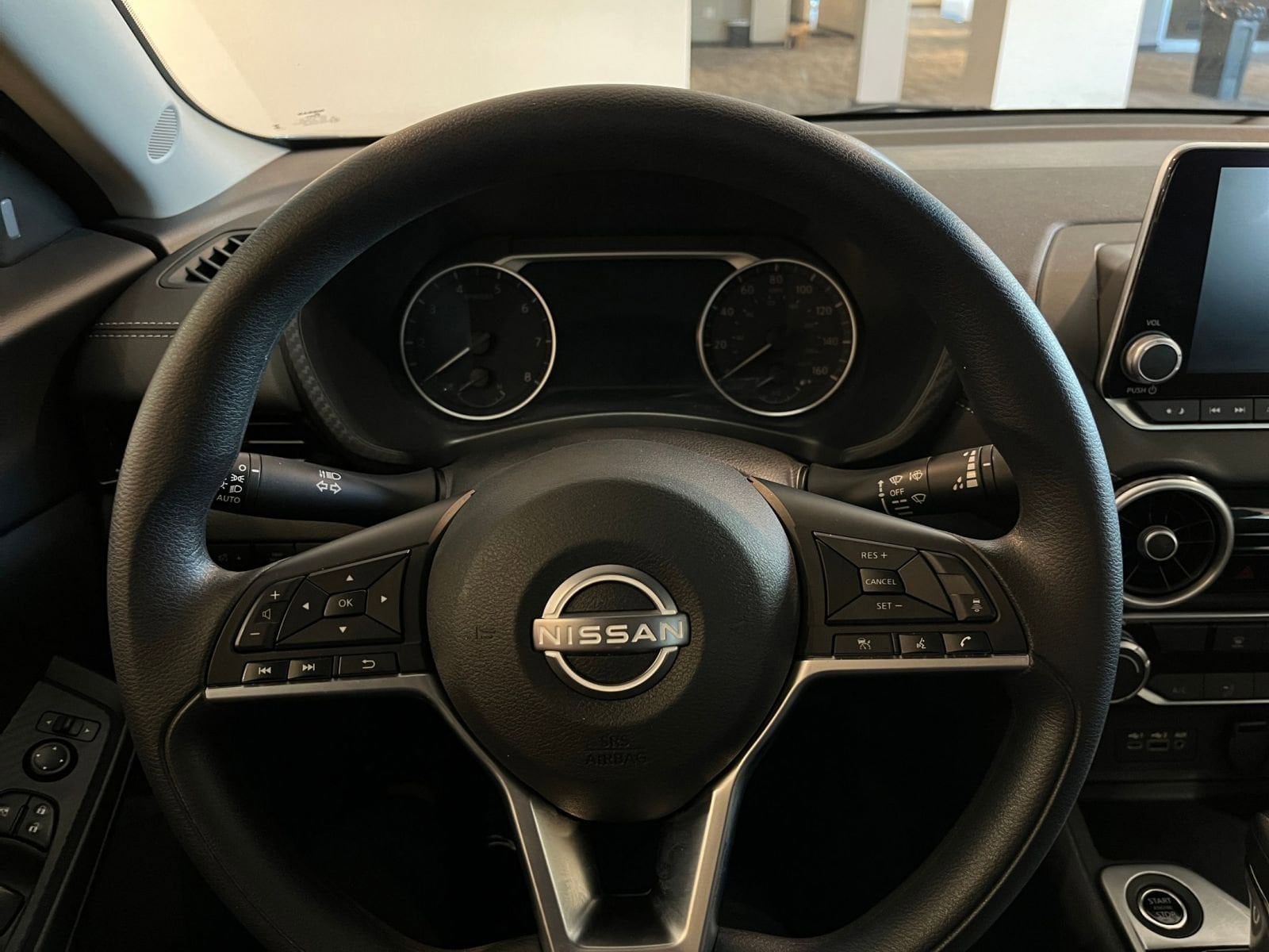Thumbnail: 2024 Nissan Sentra - 25