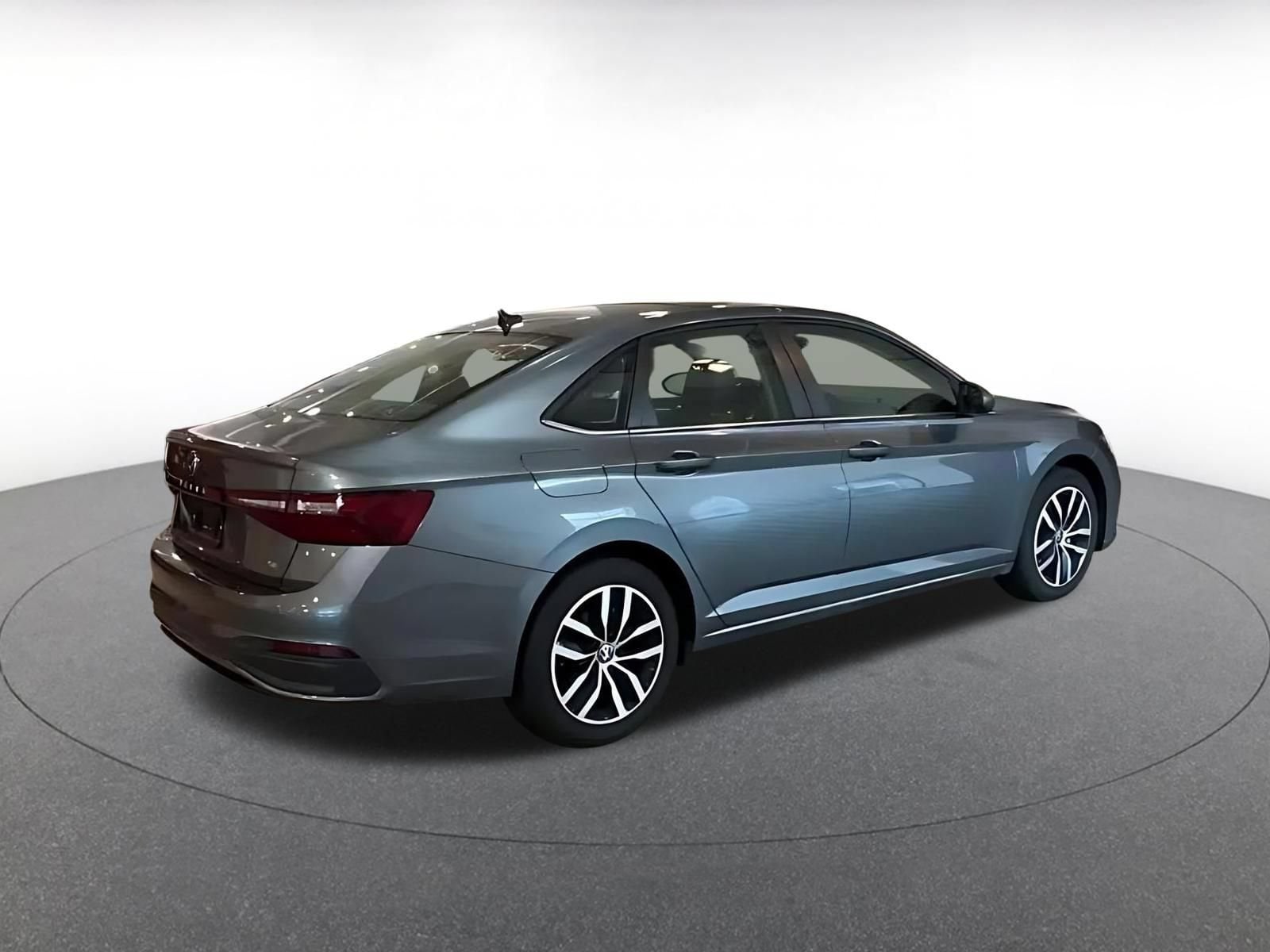 Thumbnail: 2025 Volkswagen Jetta - 12