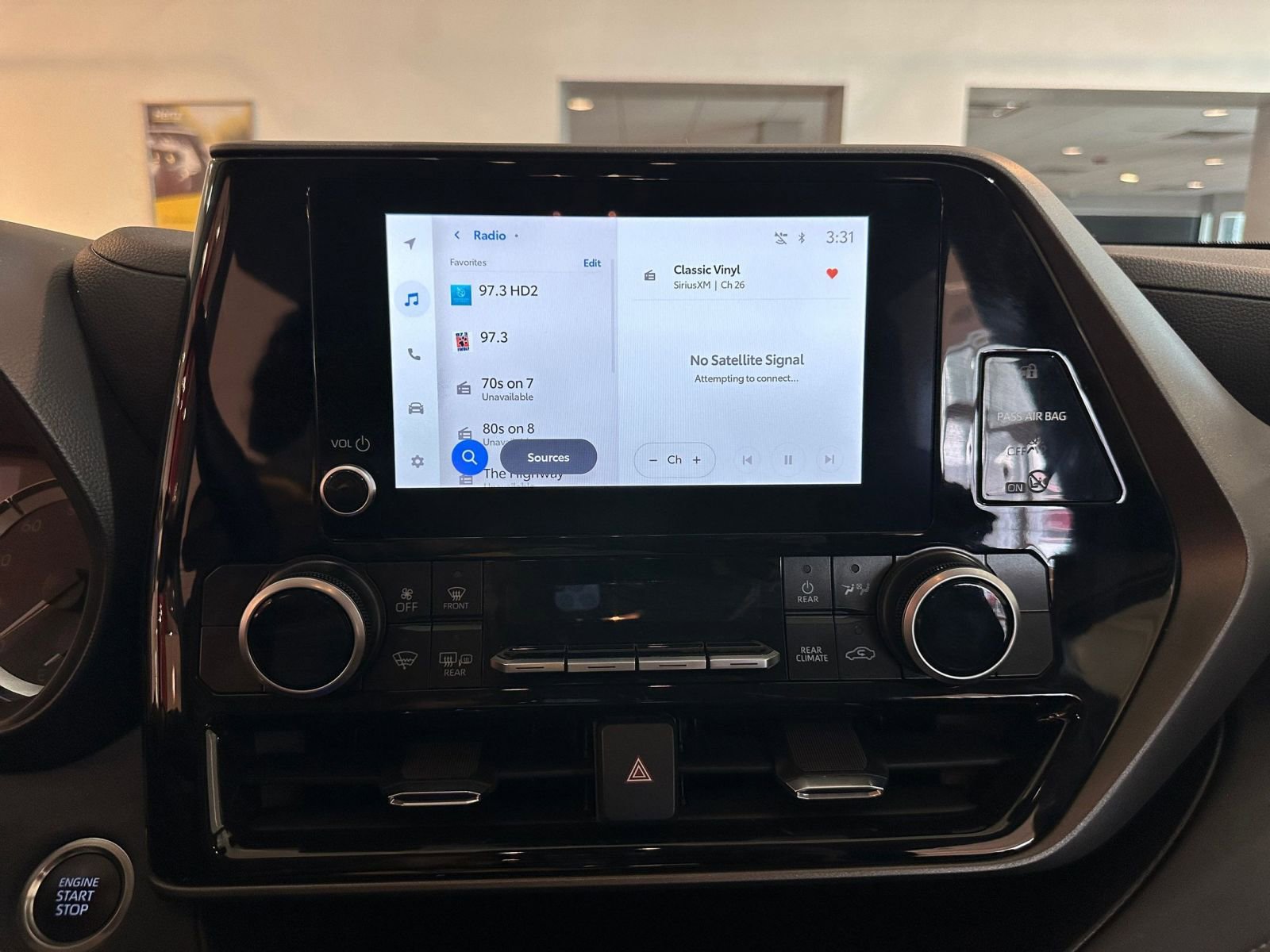 Thumbnail: 2025 Toyota Highlander - 20