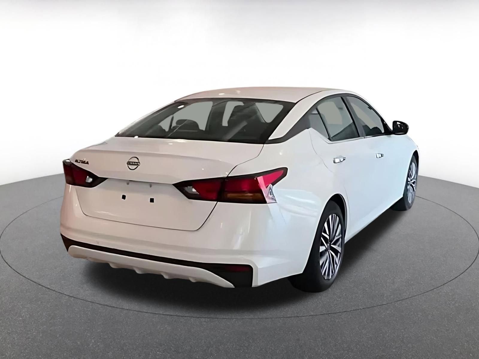Thumbnail: 2025 Nissan Altima - 7