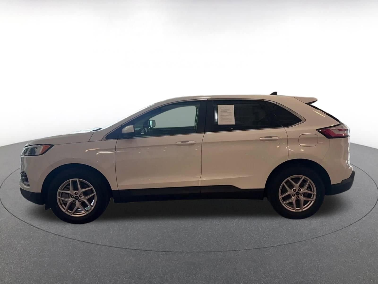 Thumbnail: 2023 Ford Edge - 8