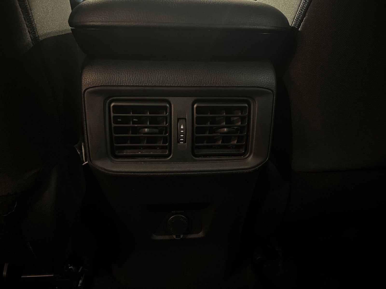 Thumbnail: 2025 Toyota RAV4 - 23