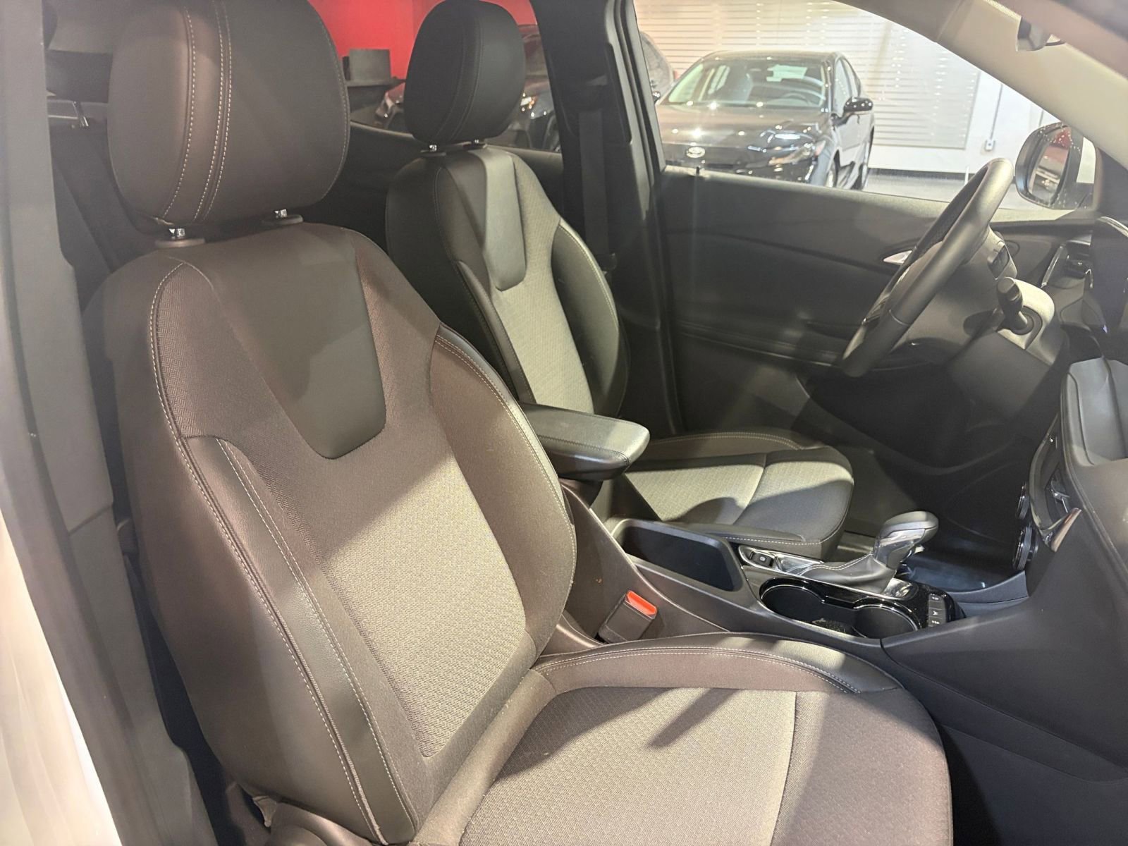 Thumbnail: 2025 Buick Encore GX - 35