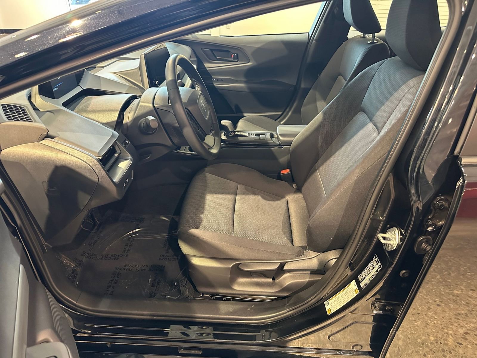 Thumbnail: 2025 Toyota Prius - 27