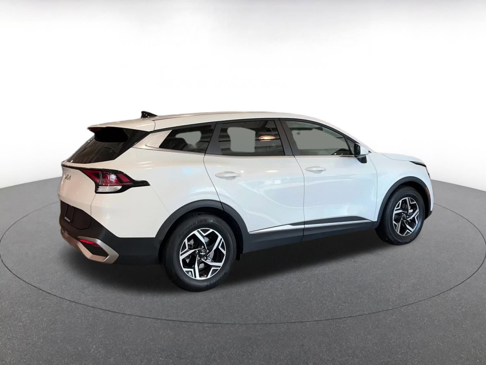 Thumbnail: 2024 Kia Sportage - 15