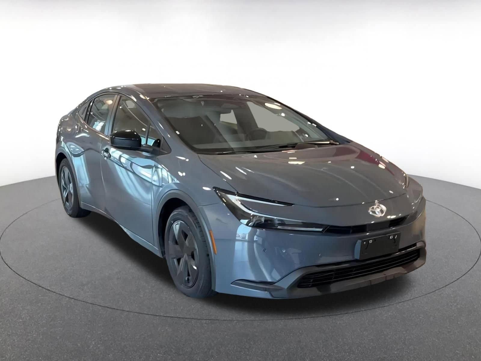 Thumbnail: 2025 Toyota Prius - 3