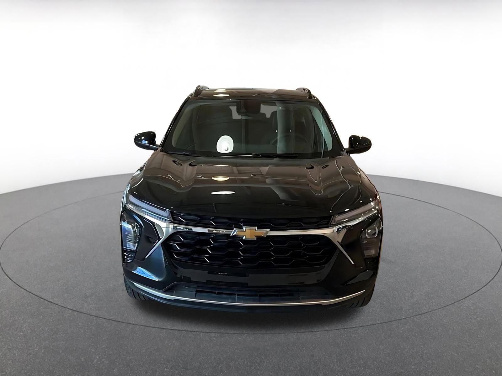 Thumbnail: 2025 Chevrolet Trax - 4
