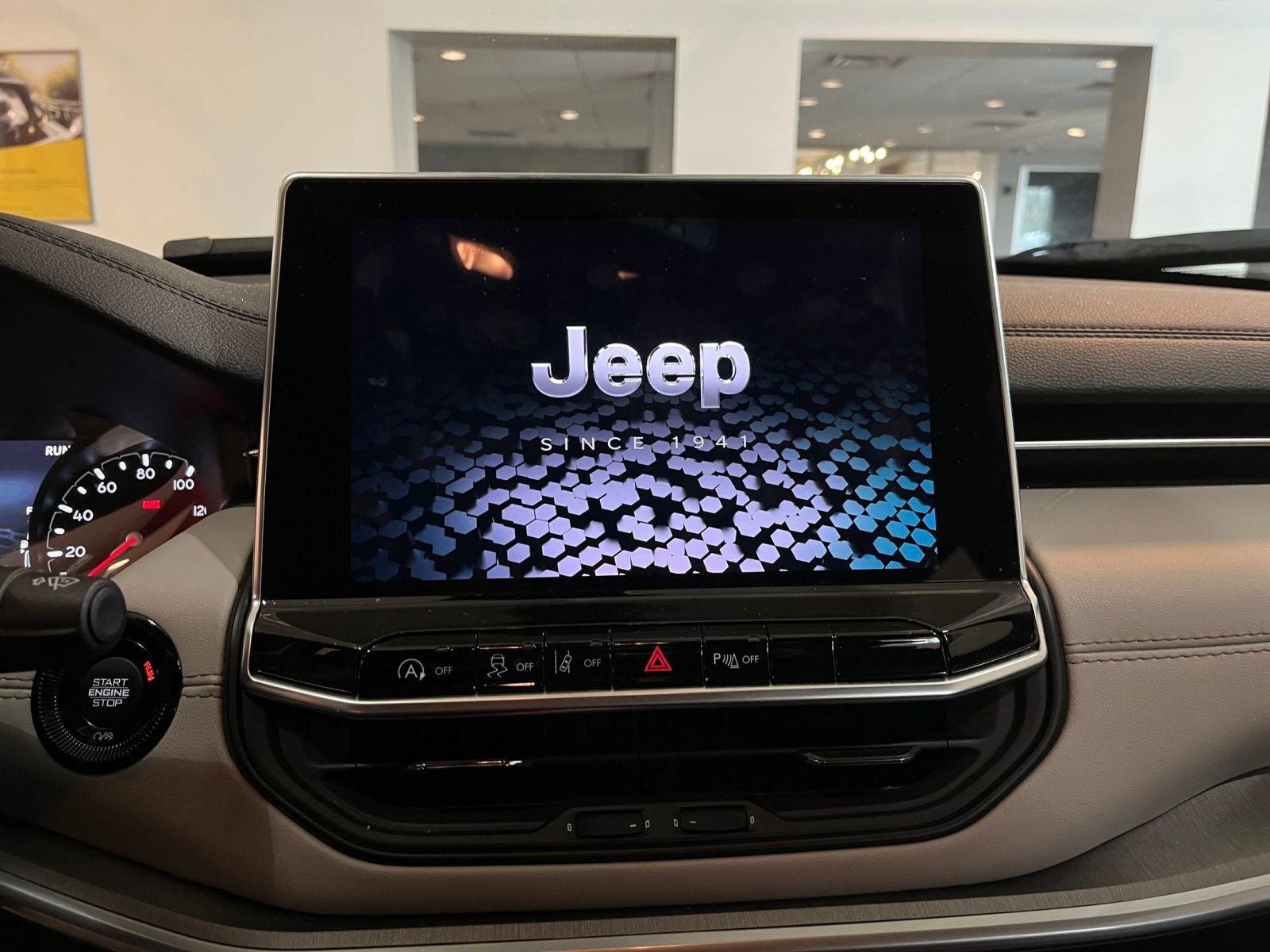 Thumbnail: 2025 Jeep Compass - 20