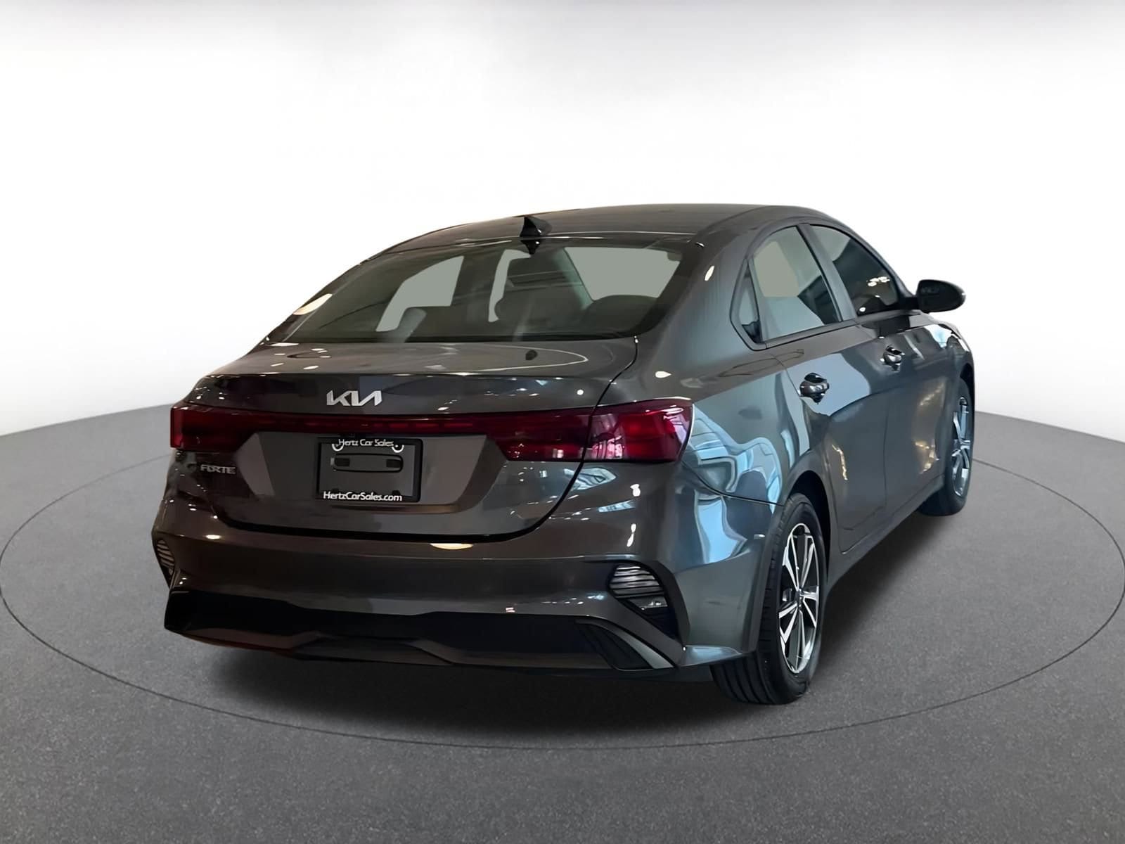 Thumbnail: 2024 Kia Forte - 15